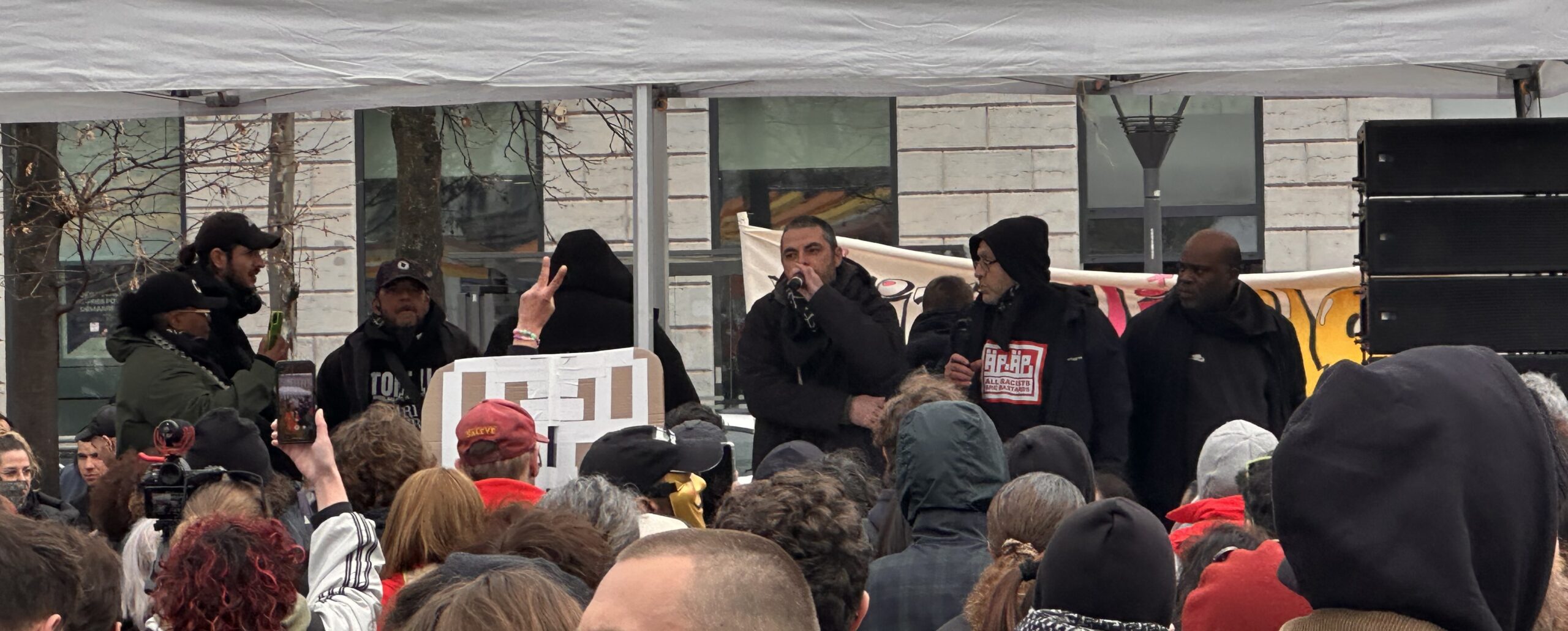 You are currently viewing Unité Hip Hop Lyon : le collectif mobilise la culture urbaine au cœur de la manifestation antifasciste à Lyon