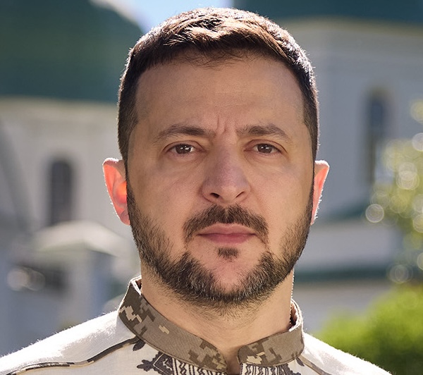 You are currently viewing Zelensky à Paris : le président ukrainien demande plus de missiles à Emmanuel Macron