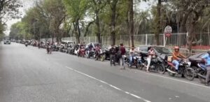 Lire la suite à propos de l’article Bangladesh : la réduction du temps de travail face à la crise énergétique mondiale