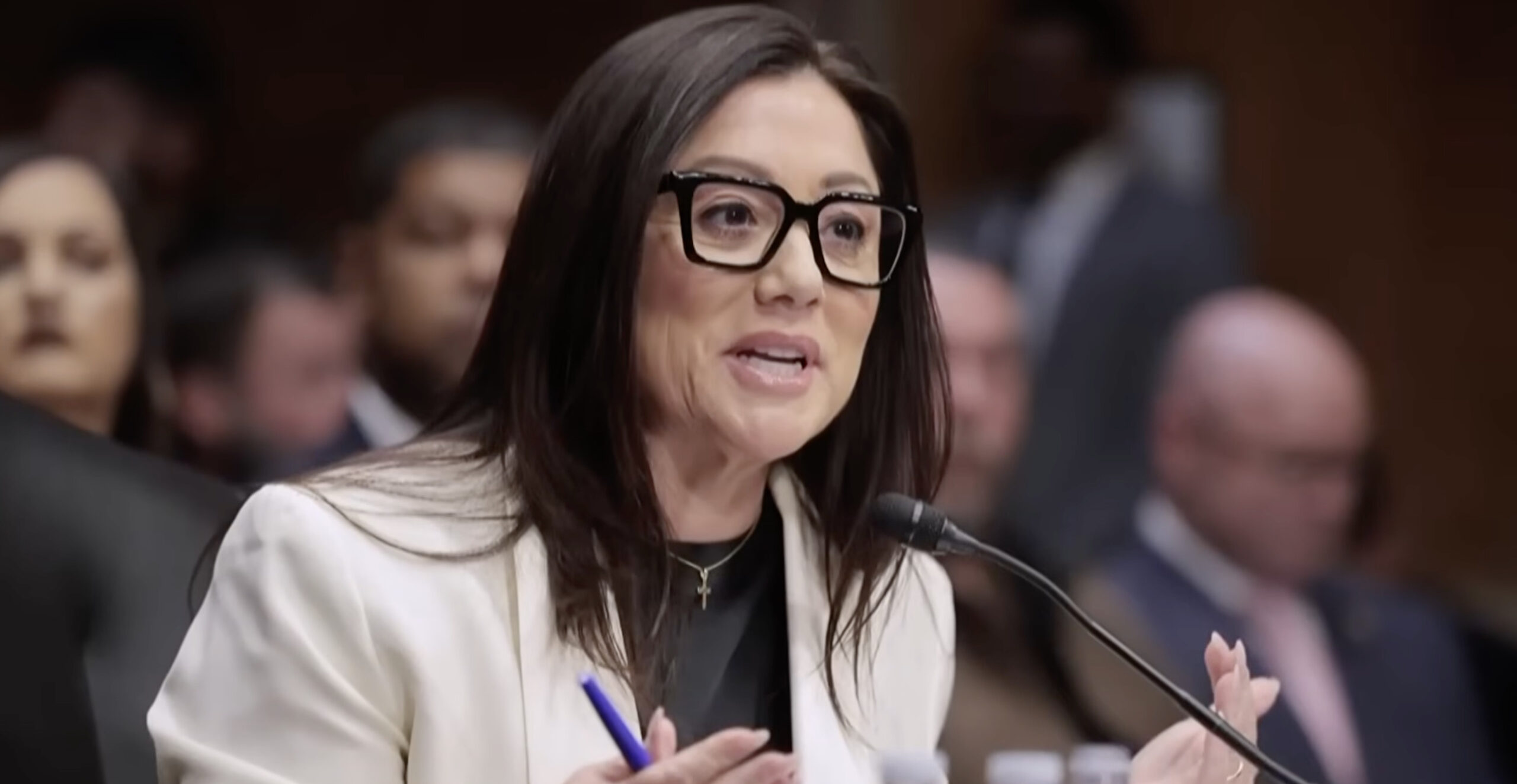 Lori Chavez-DeRemer
Ancienne Secrétaire au Travail des États-Unis. Photo : Capture d'écran de NBC News