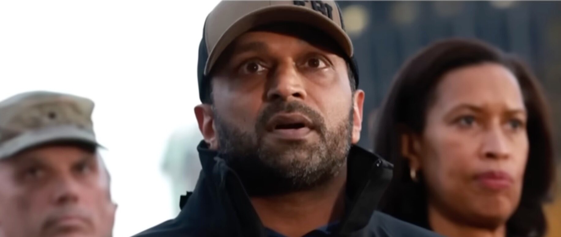 You are currently viewing FBI : Kash Patel attaque The Atlantic en justice pour 250 millions de dollars après des accusations d’alcool et d’absences