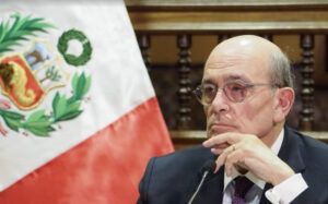 Lire la suite à propos de l’article Pérou : crise politique après la démission de deux ministres le 22 avril 2026 sur fond d’achat de F-16