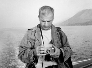 Lire la suite à propos de l’article Christopher Anderson : le photographe qui a immortalisé Epstein raconte l’intimidation du financier déchu