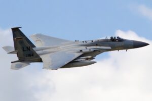 Lire la suite à propos de l’article Guerre en Iran : un chasseur américain abattu, Washington face à une escalade inédite