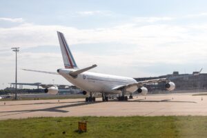 Lire la suite à propos de l’article Kérosène rationné : les vacances d’été des Français menacées par la crise du détroit d’Ormuz