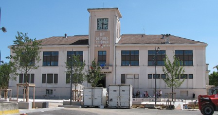 Mairie de Décines-Charpieu. Photo : @Ursus