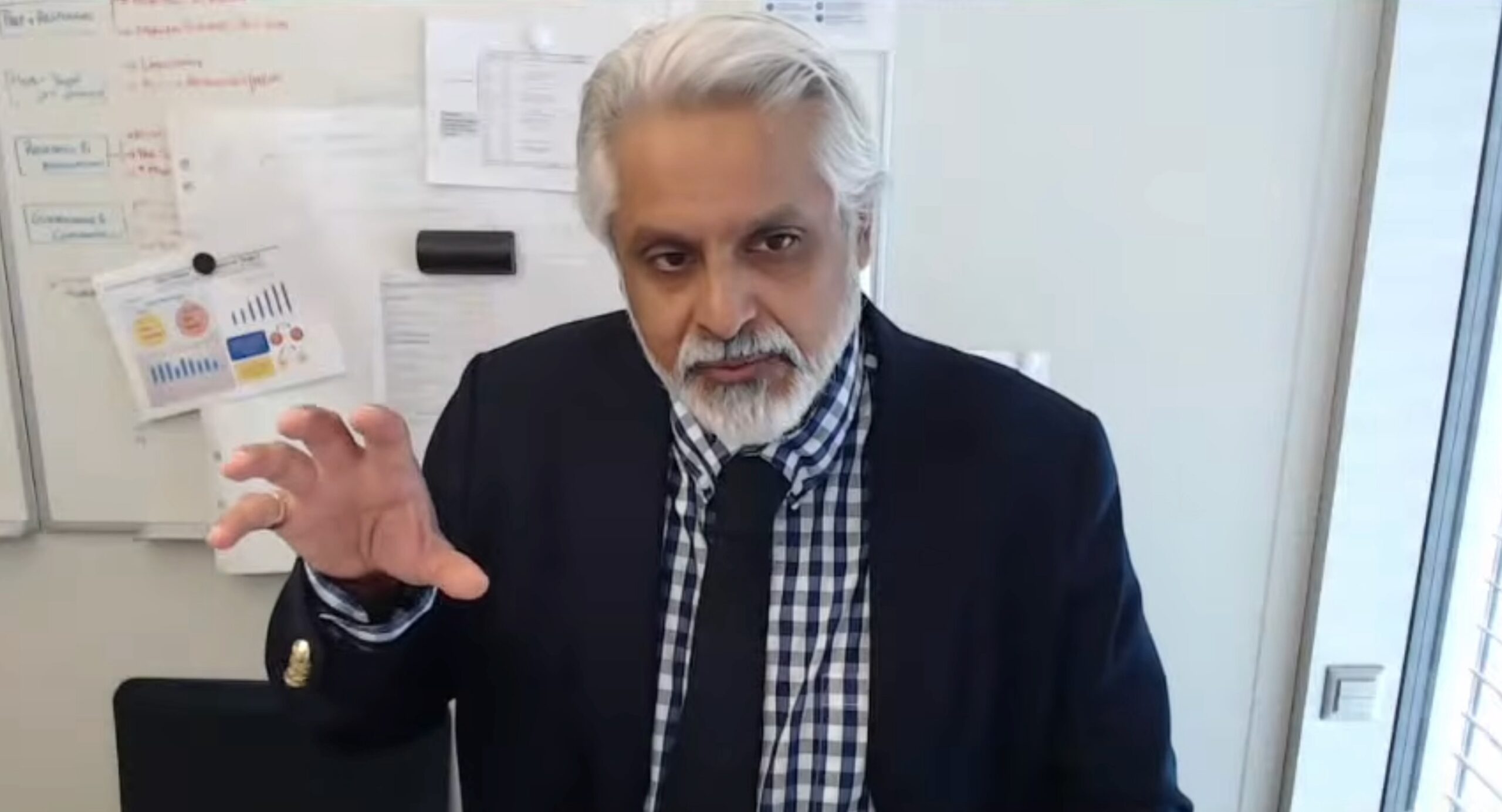 Le Directeur de programme de l'OMS, Rajesh Sreedharan. Image : Caprure d'écran chaine Youtube WHO EPI-WIN One Health.