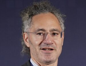 Lire la suite à propos de l’article Palantir : le manifeste flippant du géant de la data qui redessine les rapports de force mondiaux