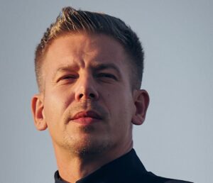 Lire la suite à propos de l’article Hongrie : Péter Magyar, une victoire législative historique