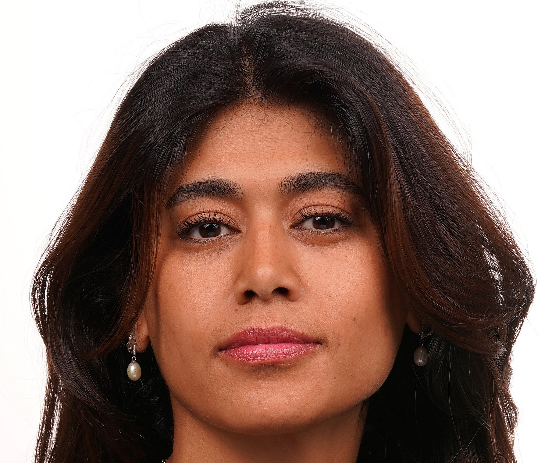 You are currently viewing Rima Hassan porte plainte après les fuites lors de sa garde à vue