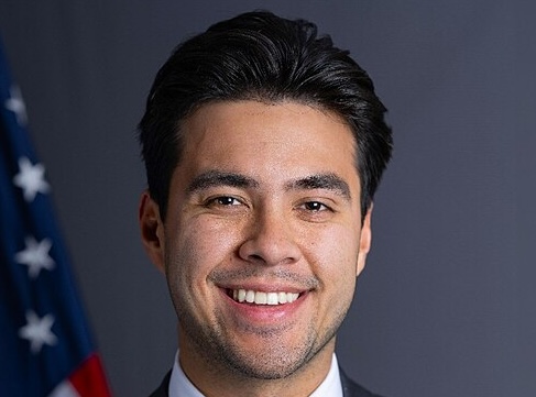 You are currently viewing Samuel Samson : le jeune diplomate de Trump qui veut remodeler l’Europe