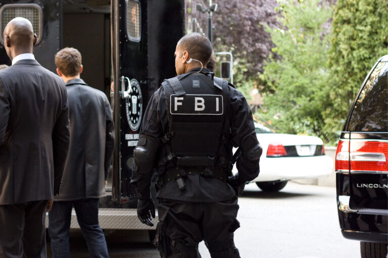 Lire la suite à propos de l’article Strasbourg : propos menaçants à une IA, le FBI alerte et le Raid intervient