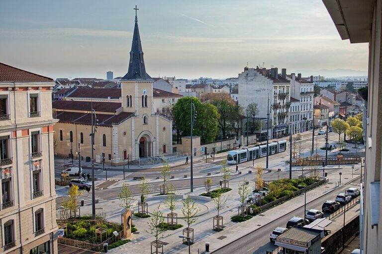 Lire la suite à propos de l’article Villeurbanne : une rixe née sur les réseaux sociaux vire à l’agression au couteau