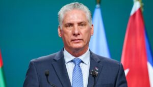 Lire la suite à propos de l’article Cuba : La Havane menace d’un « bain de sang » en cas d’attaque américaine après de nouvelles sanctions de Washington