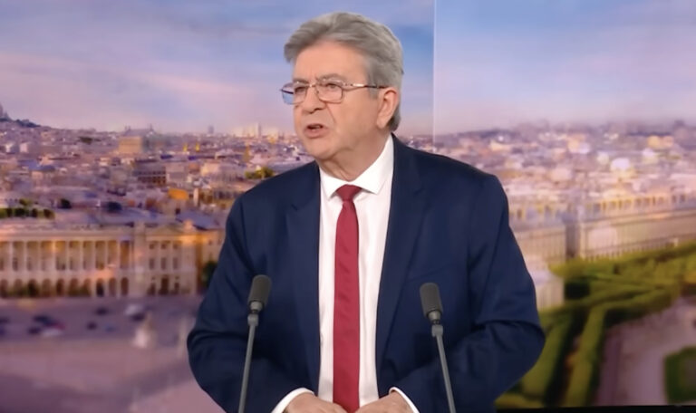 Lire la suite à propos de l’article Présidentielle 2027 : Jean-Luc Mélenchon officialise une quatrième candidature sous tension