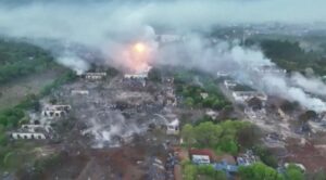 Lire la suite à propos de l’article Chine : une explosion dans une usine de feux d’artifice fait au moins 21 morts et des dizaines de blessés