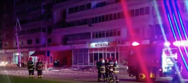 Lire la suite à propos de l’article Ukraine : l’OTAN condamne la Russie après la chute d’un drone sur un immeuble en Roumanie