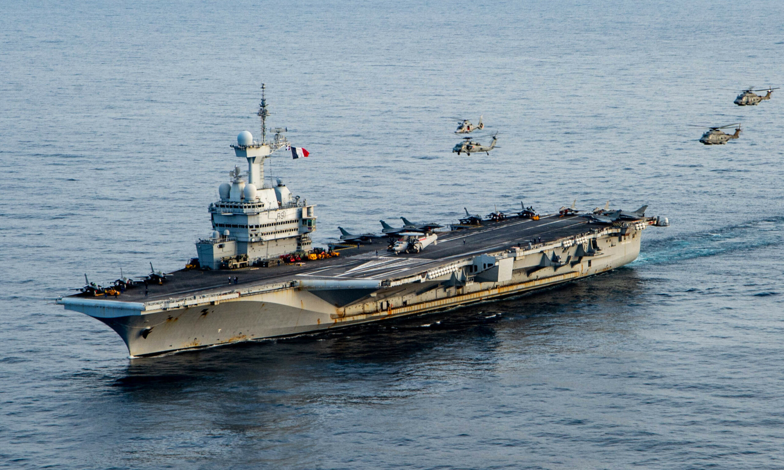 Le Charles de Gaulle. Photo : @U.S. Navy photo by Mass Communication Specialist 3rd Class Bela Chambers
