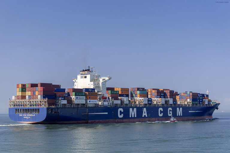 Lire la suite à propos de l’article Détroit d’Ormuz : un porte-conteneurs de CMA CGM touché par une attaque, des marins blessés