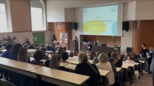 Lire la suite à propos de l’article Lyon : les élèves prennent la parole lors de la remise des prix « Non au harcèlement »