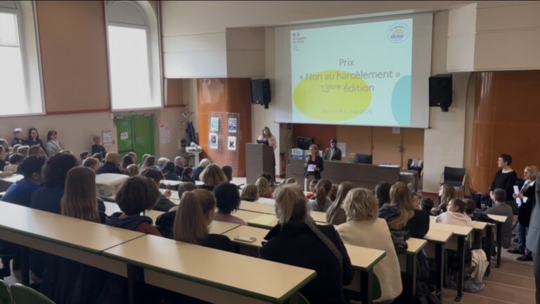 Lire la suite à propos de l’article Lyon : les élèves prennent la parole lors de la remise des prix « Non au harcèlement »