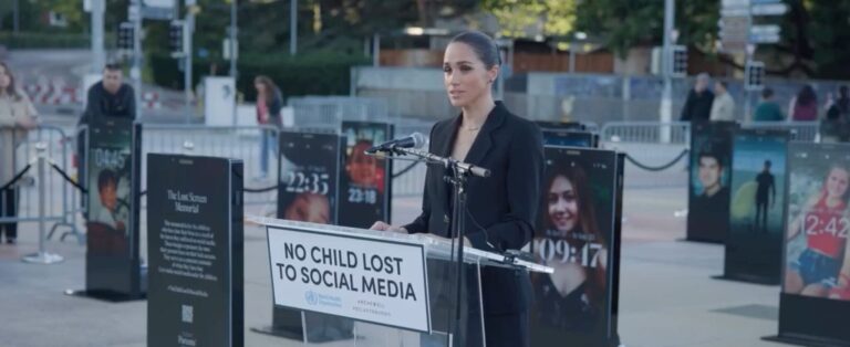 Lire la suite à propos de l’article Meghan Markle : la duchesse de Sussex inaugure à Genève un mémorial contre le cyberharcèlement des enfants