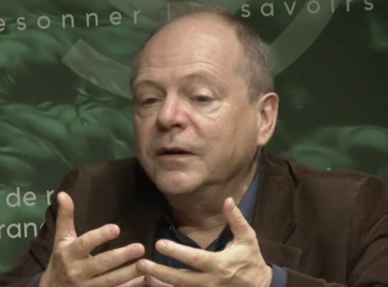 Lire la suite à propos de l’article Patrick Boucheron : « Nous sommes tous des survivants de la peste noire »