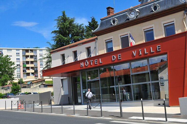 Lire la suite à propos de l’article Rixe mortelle à Chassieu : un mort et une femme grièvement blessée près de Lyon