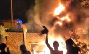 Lire la suite à propos de l’article Violences PSG : un mort, 780 interpellations et une nuit de chaos après le sacre européen