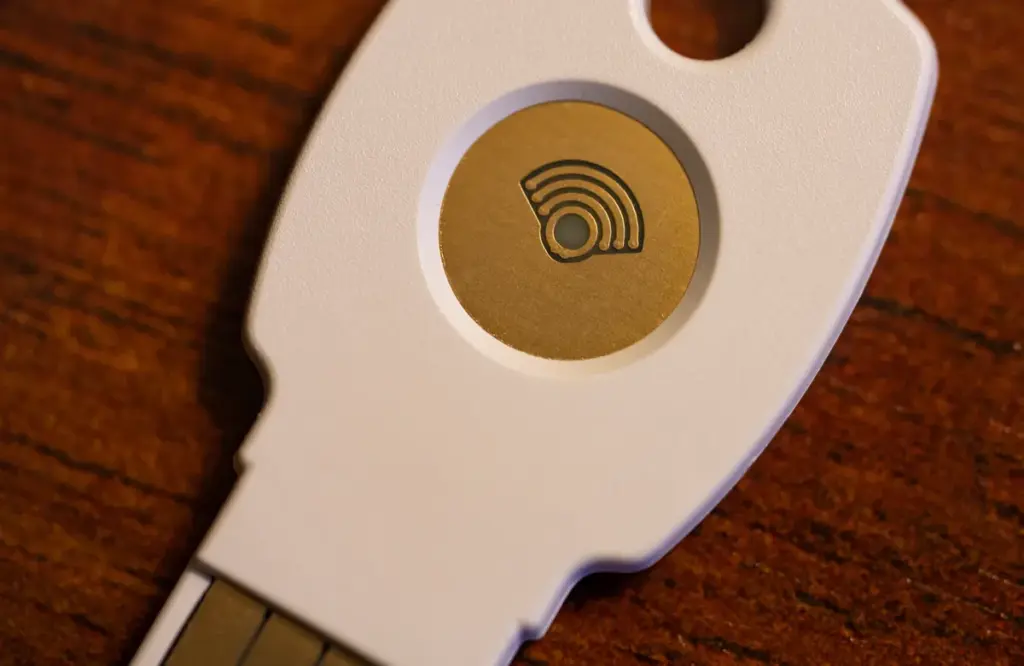 Clé de sécurité Google Titan pour la double authentification