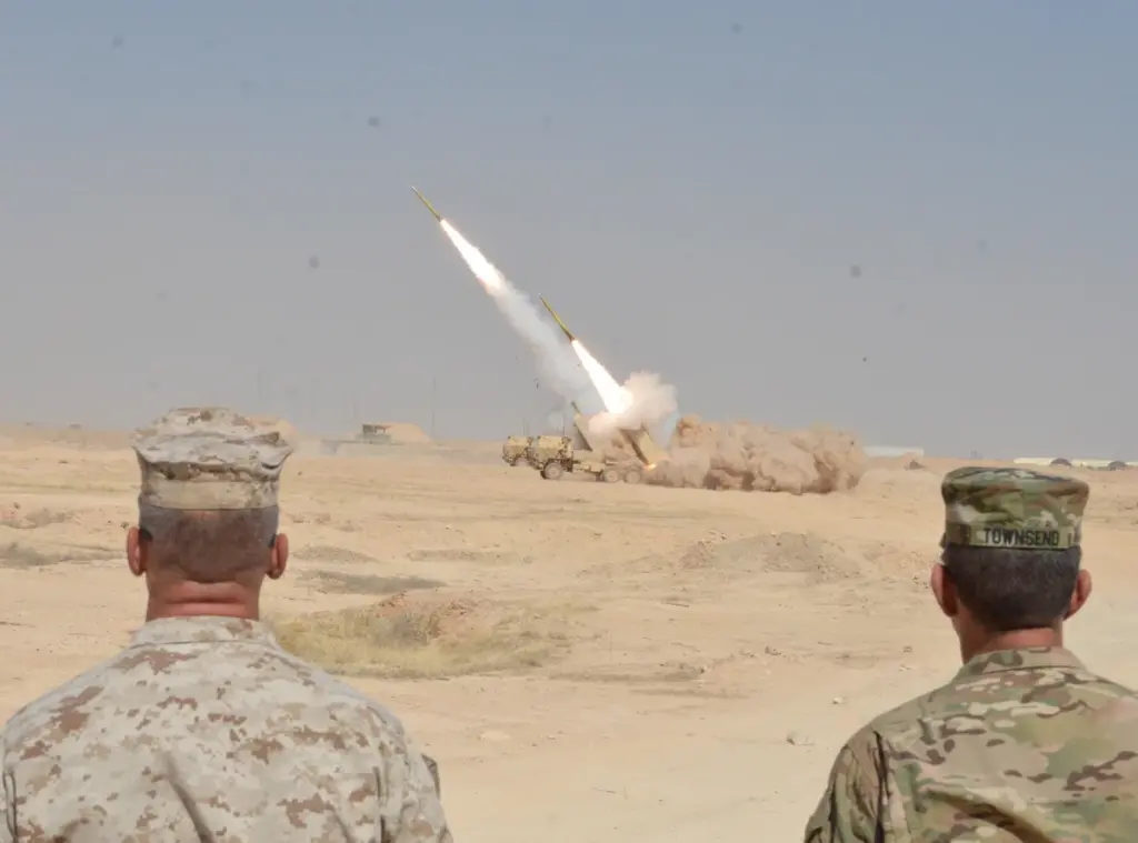 Système HIMARS lors de l'opération Inherent Resolve, 2016