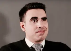 Lire la suite à propos de l’article Idriss Aberkane : condamnation à 24 mois avec sursis, le maximum légal neuchâtelois
