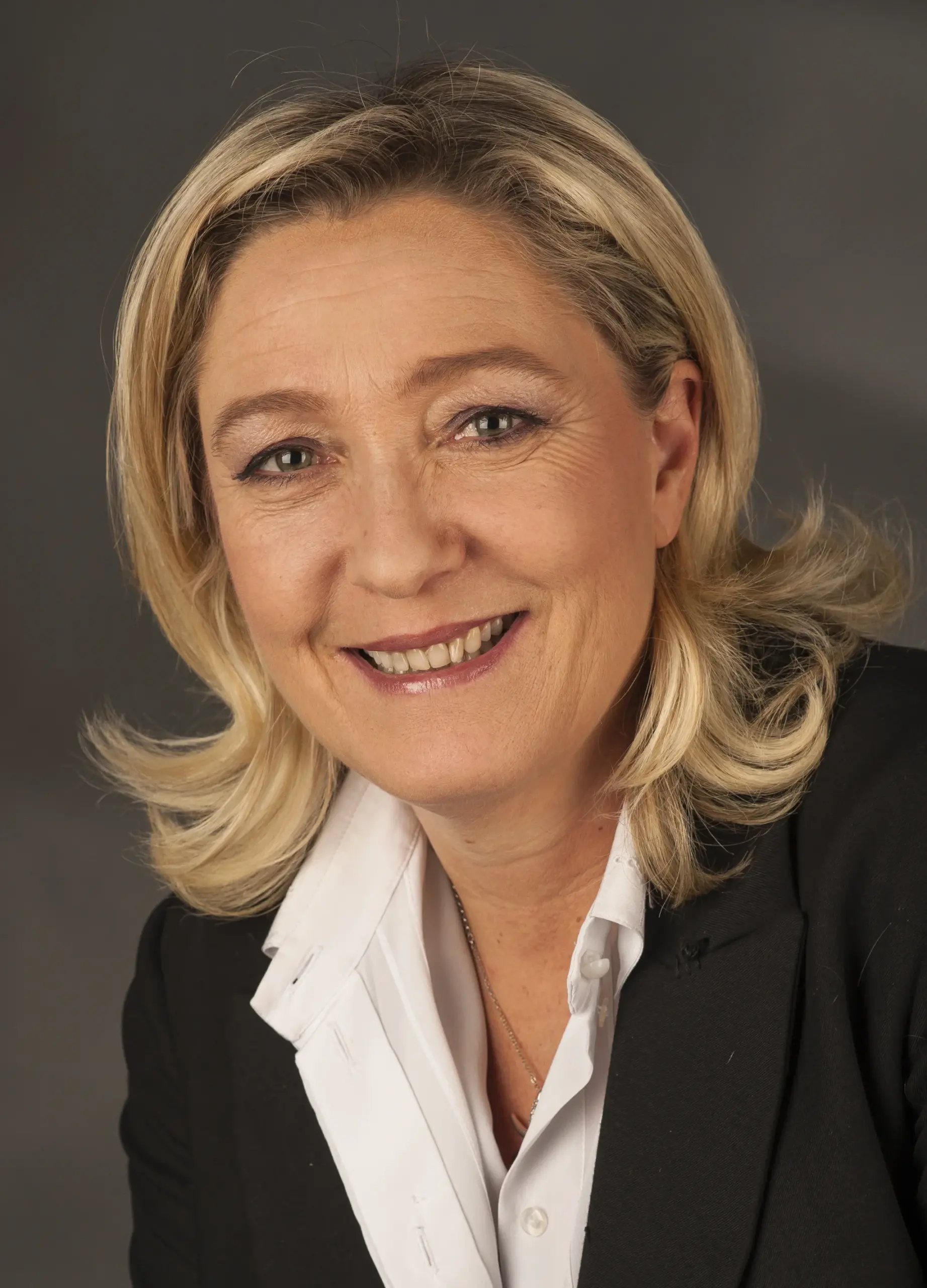 You are currently viewing Marine Le Pen reçue par l’ambassadeur d’Israël : une rencontre discrète aux enjeux diplomatiques