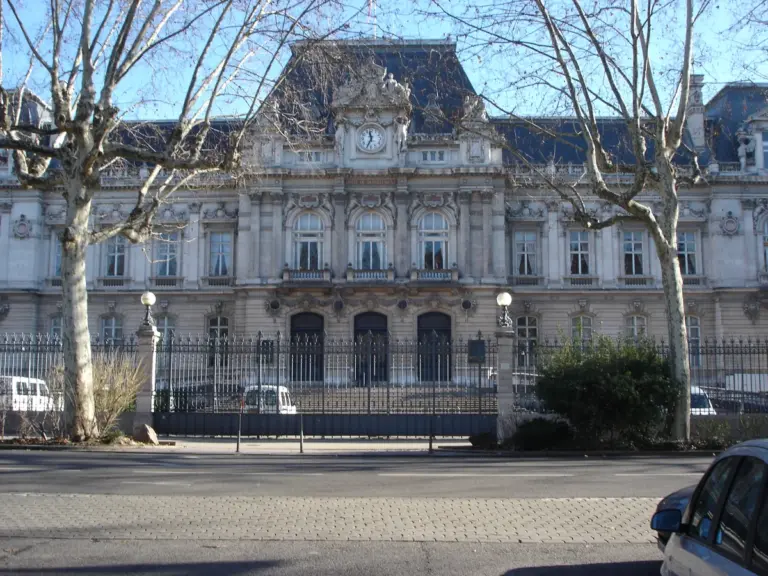 Lire la suite à propos de l’article Étienne Guyot préfet du Rhône : “la sécurité est une priorité absolue”