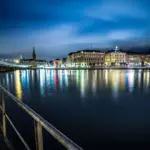 Skyline de Stockholm la nuit, capitale de l'écosystème tech suédois