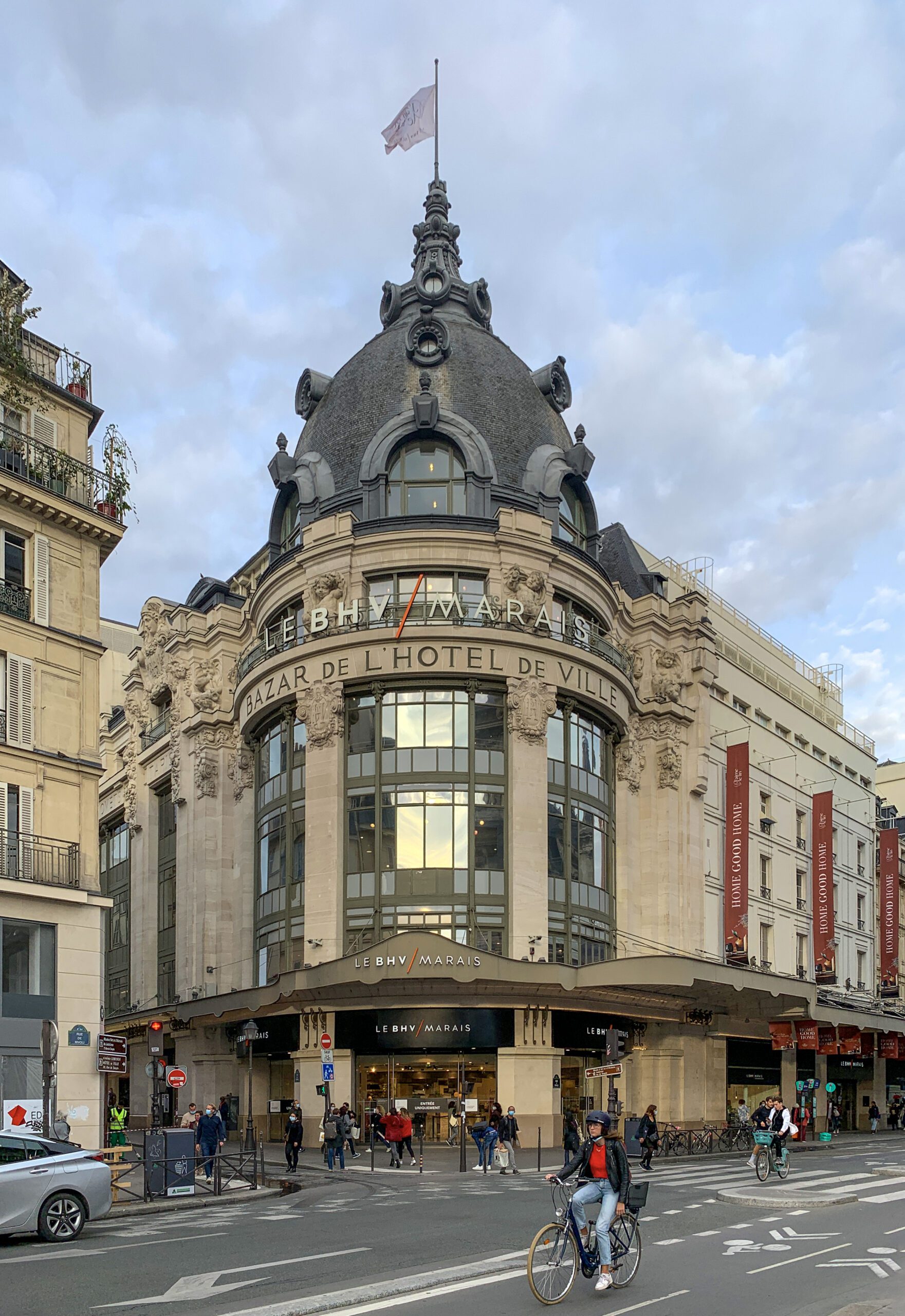 You are currently viewing BHV Marais : la fin du partenariat avec Shein marque un spectaculaire revirement stratégique