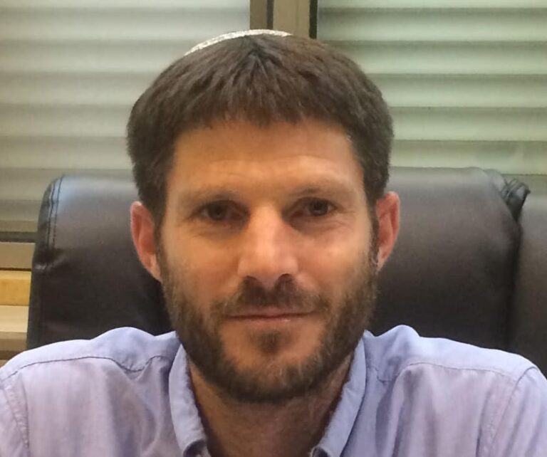 Lire la suite à propos de l’article Bezalel Smotrich : la France interdit l’entrée sur son territoire au ministre israélien des Finances