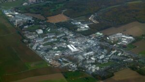 Lire la suite à propos de l’article CERN : l’arrêt du LHC relance les spéculations autour du plus grand accélérateur de particules au monde