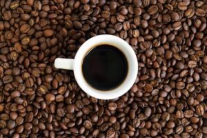 Lire la suite à propos de l’article Café : un quart des échantillons analysés en Europe contiendraient des traces de pesticides interdits selon Coffee Watch