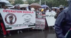 Lire la suite à propos de l’article Afrique du Sud : cinq Mozambicains tués dans une nouvelle vague de violences xénophobes
