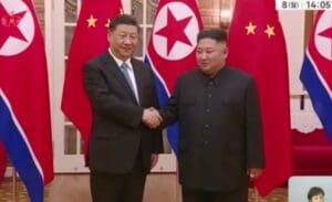 Lire la suite à propos de l’article Xi Jinping en Corée du Nord : Pékin réaffirme son influence face au rapprochement entre Pyongyang et Moscou