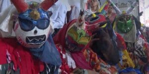 Lire la suite à propos de l’article Venezuela : Les Diables danseurs de Corpus Christi, un rite séculaire entre foi, héritage et tradition vivante