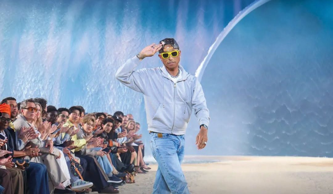 You are currently viewing Défilé Louis Vuitton : la vague artificielle en pleine canicule crée la polémique