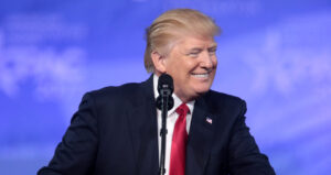 Lire la suite à propos de l’article Donald Trump : comment le 250e anniversaire des États-Unis est devenu une célébration de sa présidence