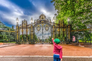Lire la suite à propos de l’article École botanique à Lyon : le joyau pédagogique du parc de la Tête d’Or rouvre après 550 000 euros de rénovation