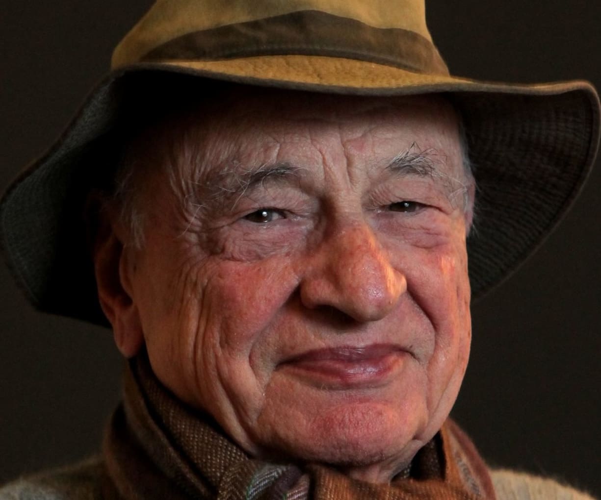 You are currently viewing Edgar Morin : disparition du penseur de la complexité qui a traversé un siècle d’histoire