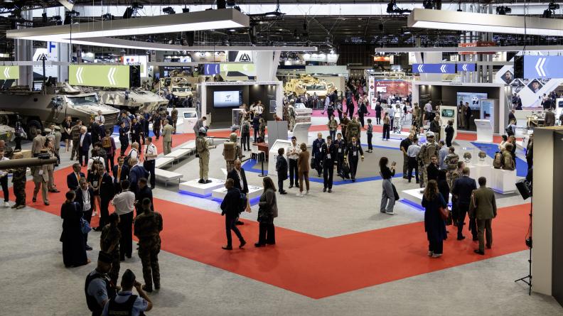 You are currently viewing Eurosatory 2026 : drones, blindés et nouvelles menaces au cœur du plus grand salon de défense terrestre