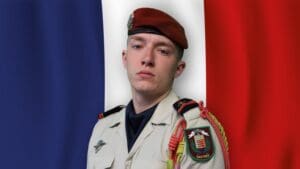 Lire la suite à propos de l’article Florian Gillet : le soldat français de 21 ans tué au Liban lors d’un tir accidentel en entraînement