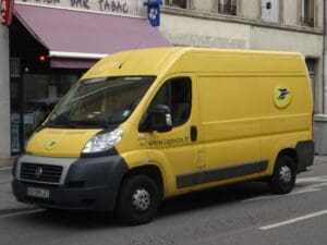 Lire la suite à propos de l’article Grève La Poste à Bron : les agents mobilisés contre la fusion annoncée avec le secteur de Genas