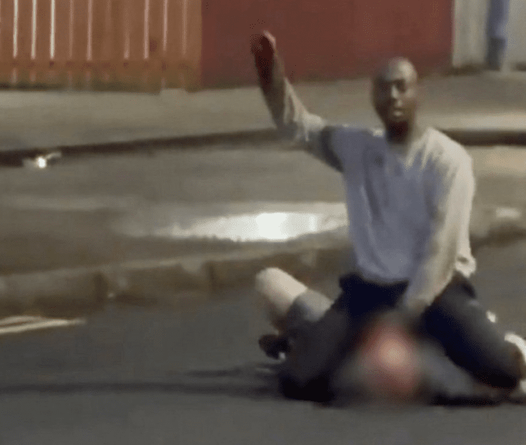 Lire la suite à propos de l’article Belfast : violences anti-immigration après une attaque au couteau